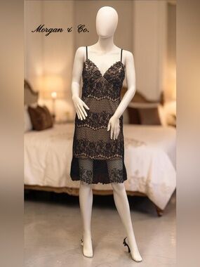 NWT Morgan & Co. size 9 Lyla Black Lace Crochet Midi Dress